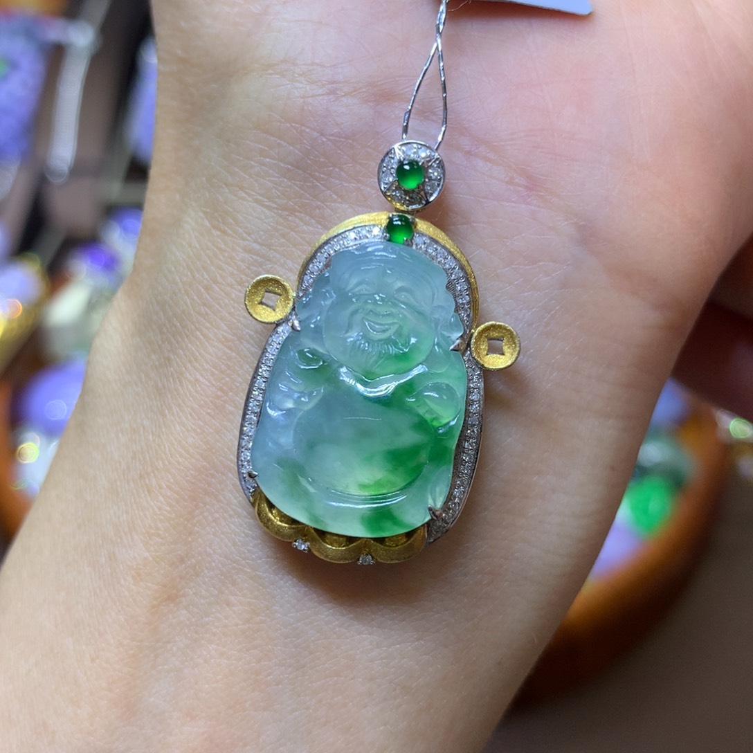 【闪购商品】翡翠颈饰18K金镶嵌翡翠