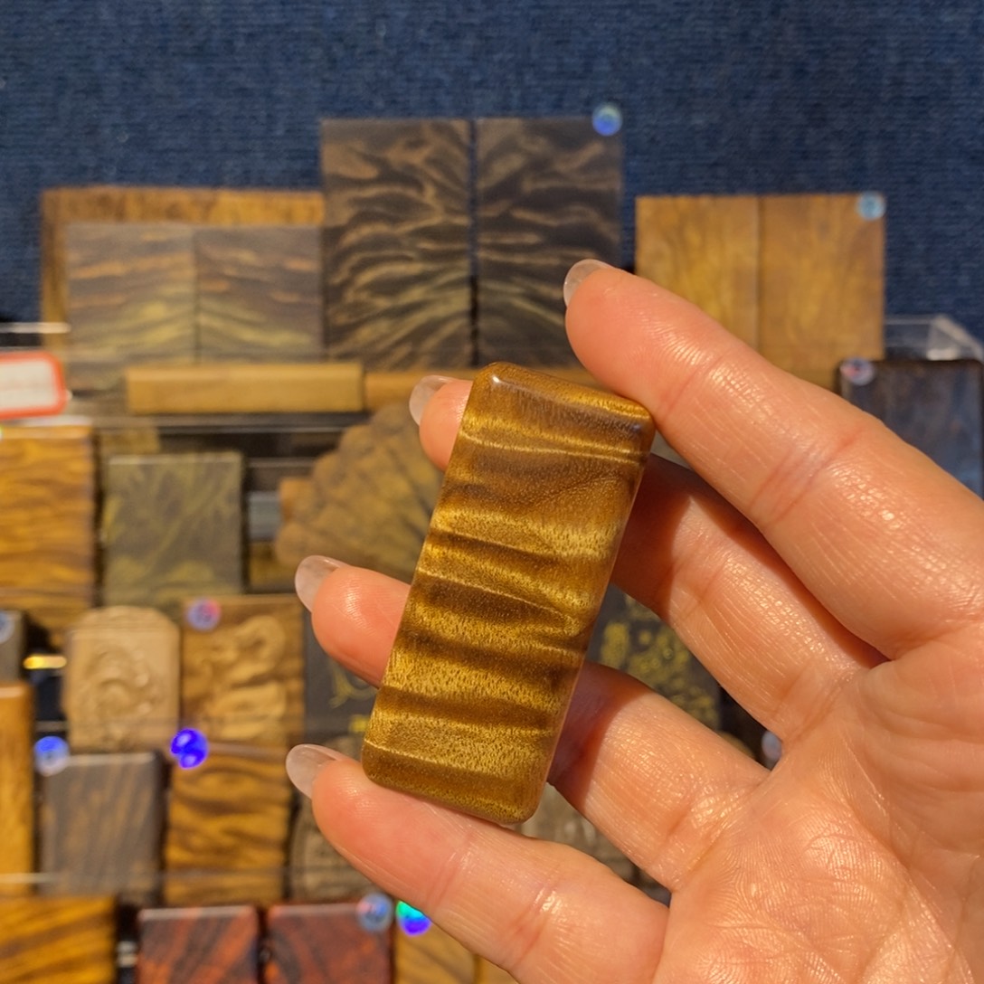 金丝楠无事牌n****o金丝楠木小叶桢楠