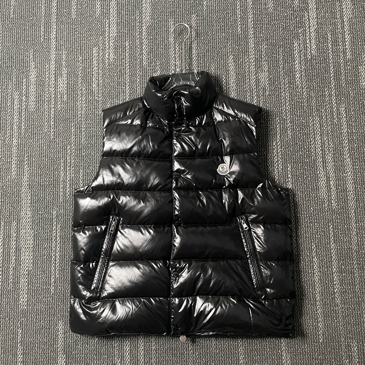 未使用 MONCLER 徽标Logo亮面羽绒马甲/3码/8803