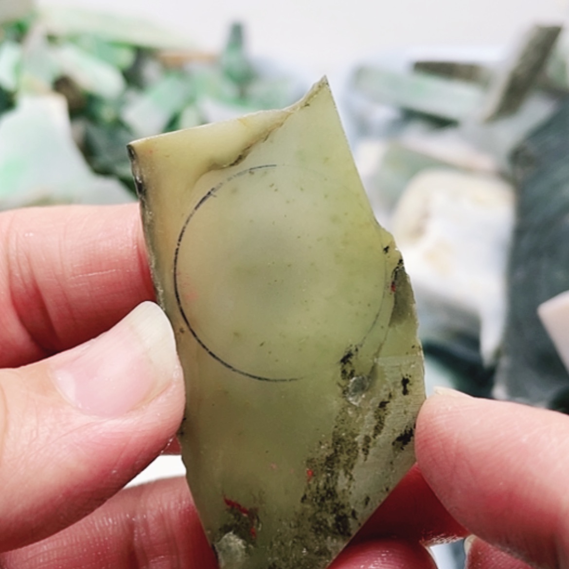 【闪购商品】翡翠颈饰未镶嵌A货