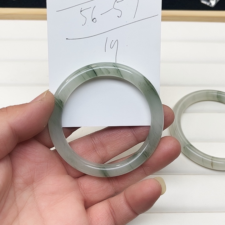 石英质玉未镶嵌手镯101