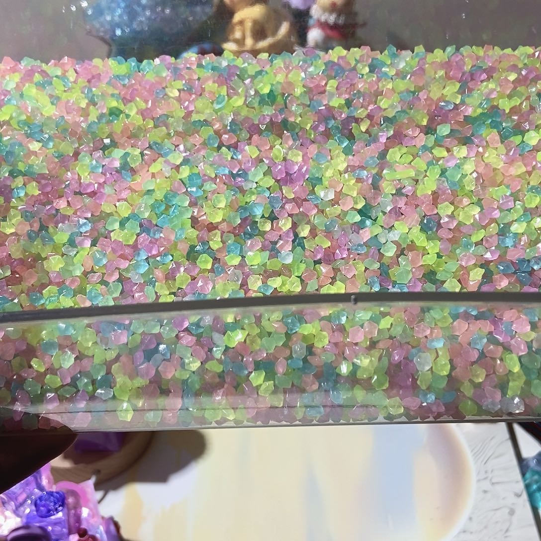 塑料200毫升夜光小碎钻单拍不发货，随单发