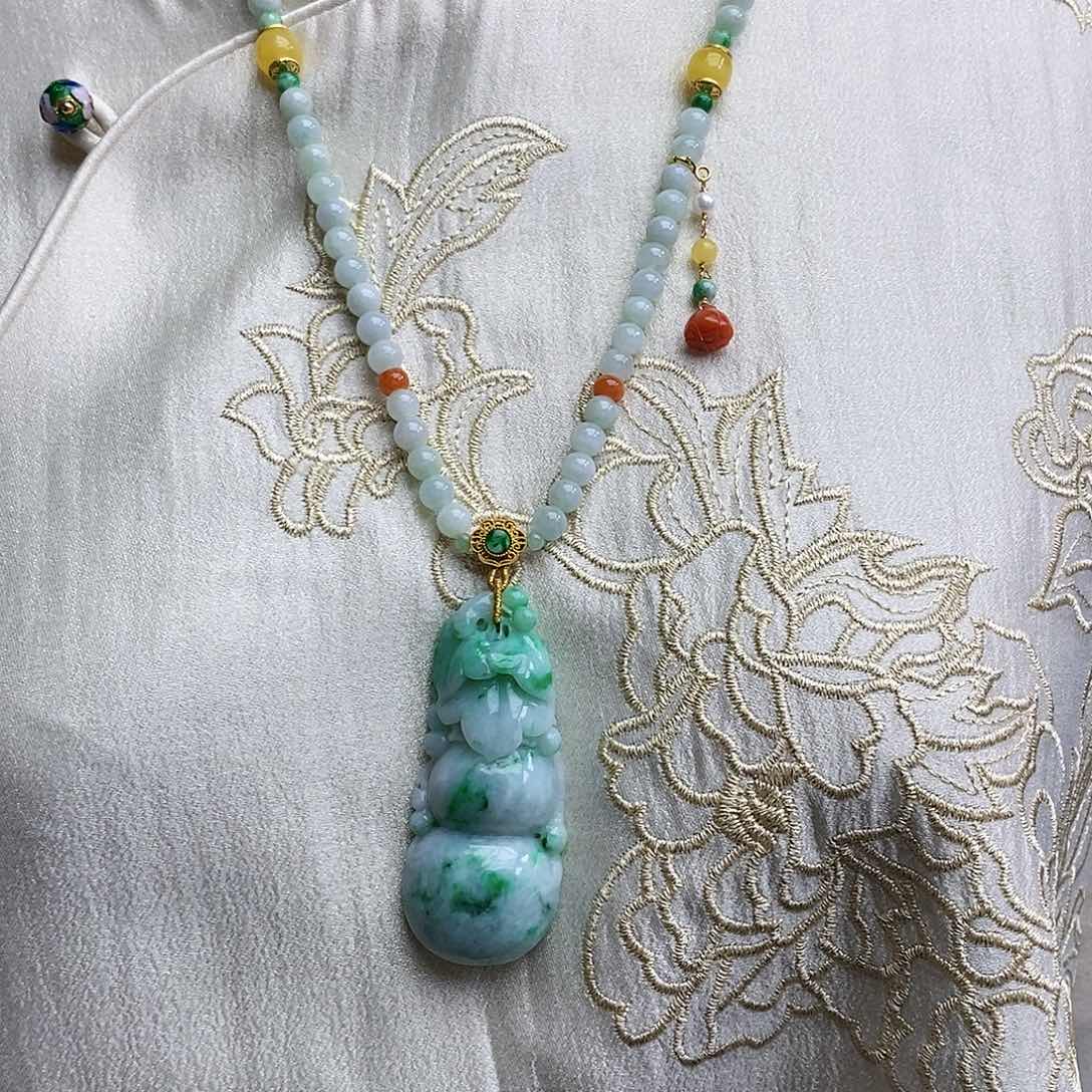 翡翠颈饰未镶嵌天然