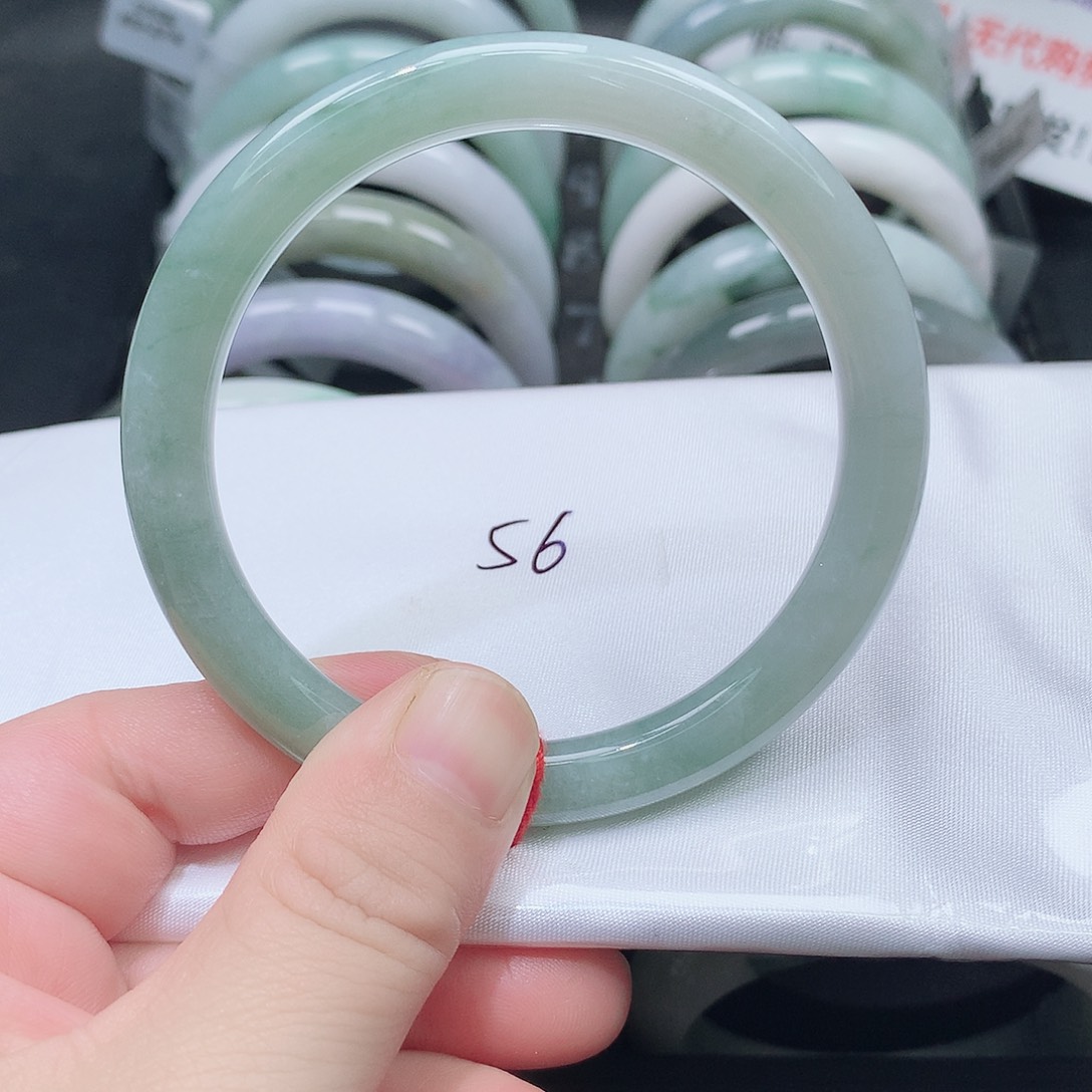 翡翠未镶嵌手镯143