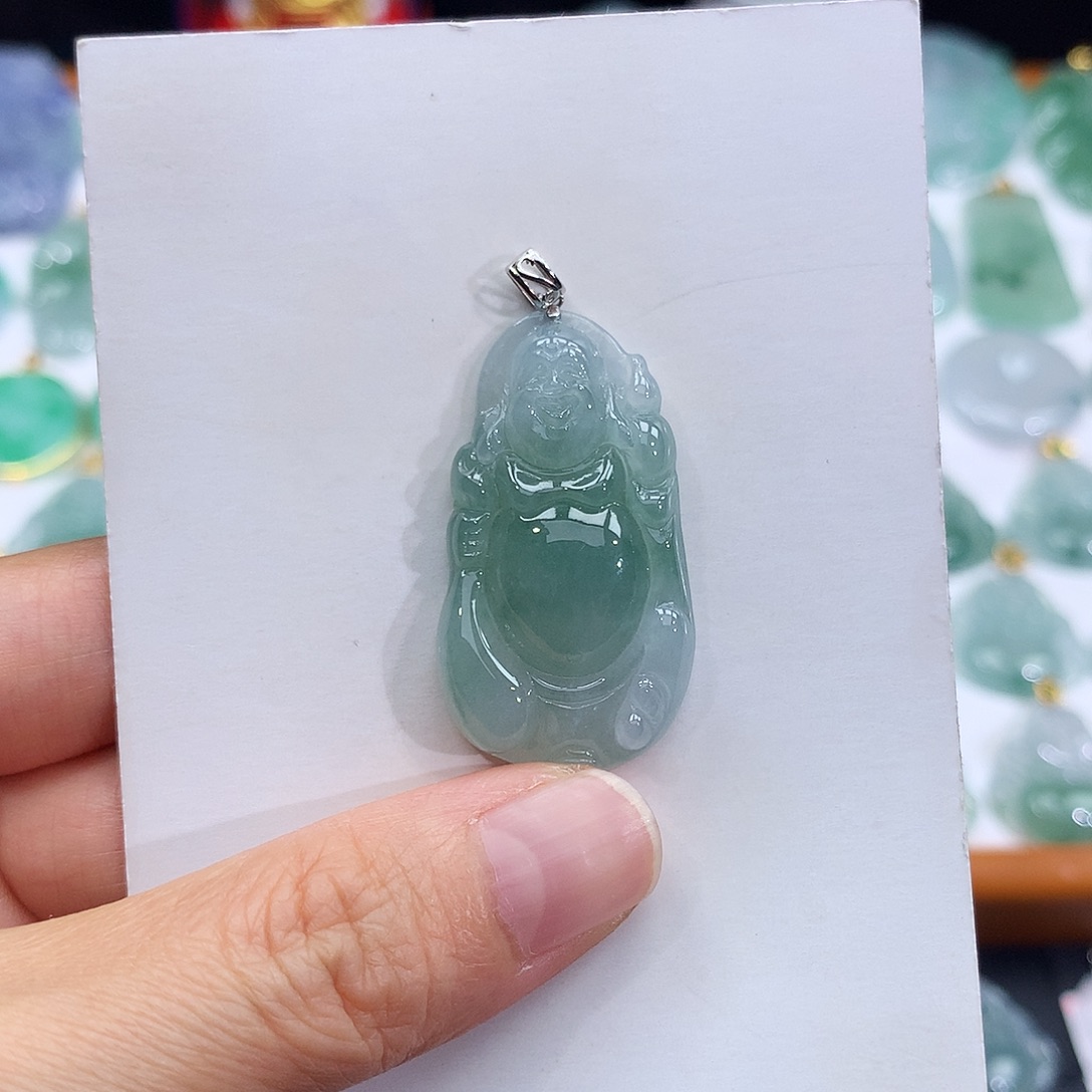 翡翠18K金镶嵌颈饰翡翠吊坠