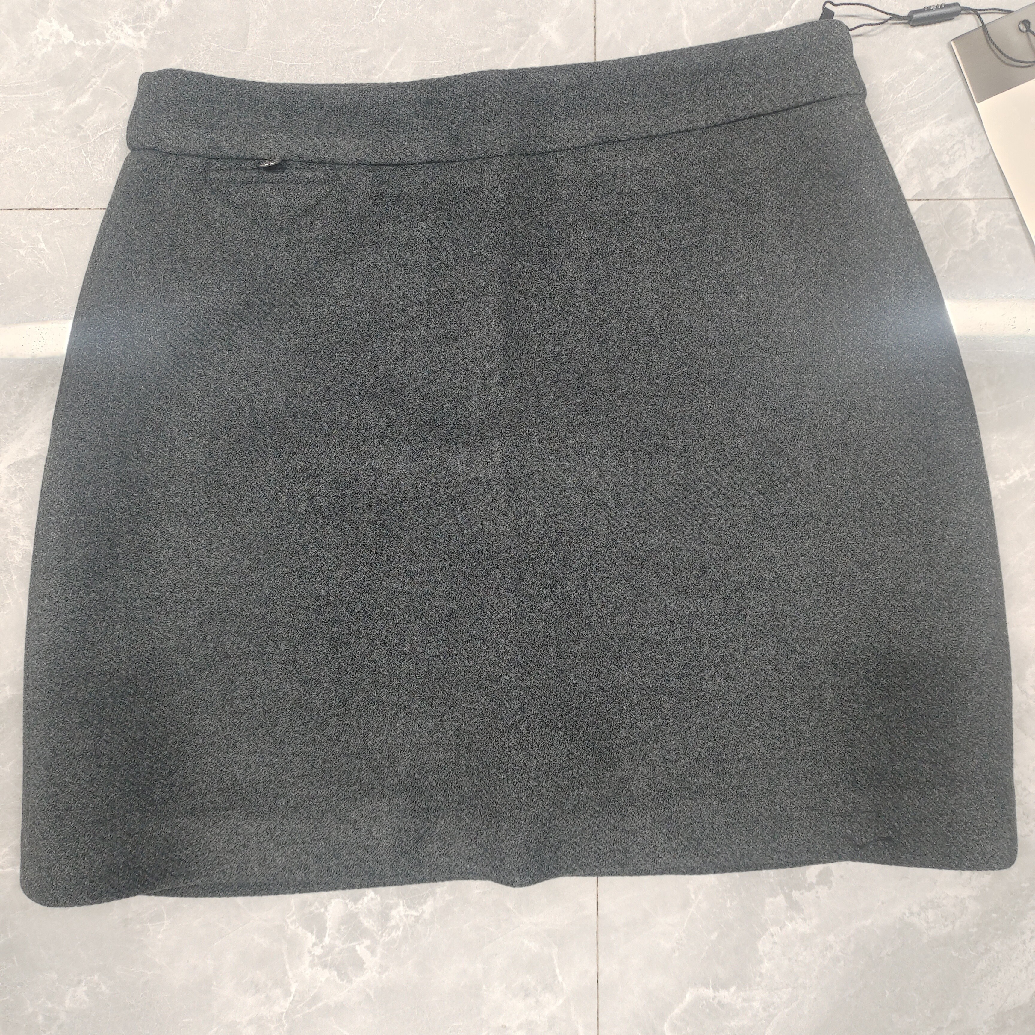 女款短裙毛妮黑色灰色