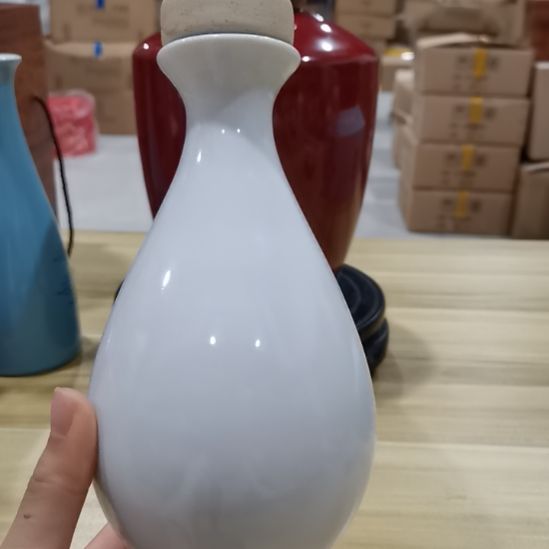 半斤装酒瓶2个，下播福利