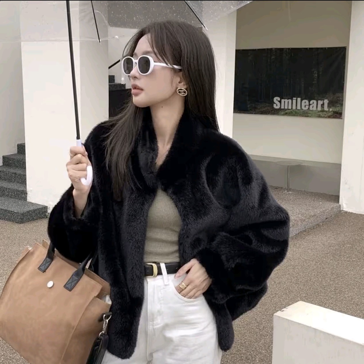 立领毛毛外套超上档次