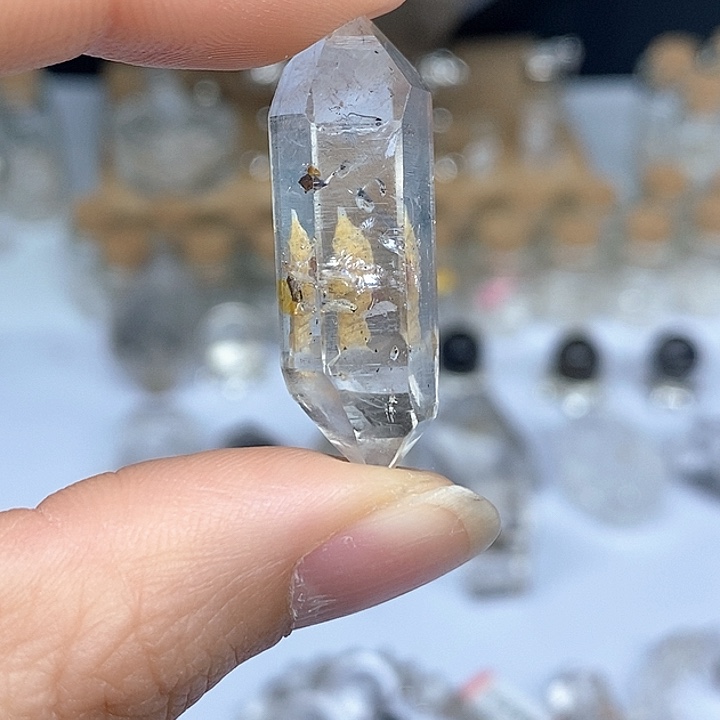 水晶颈饰未镶嵌玉化黄泥水胆