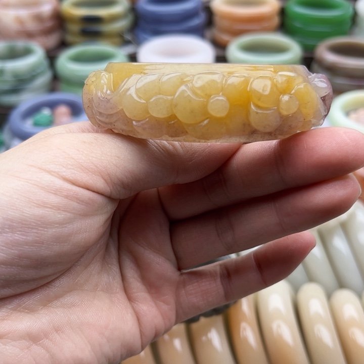石英质玉手镯合金花***?