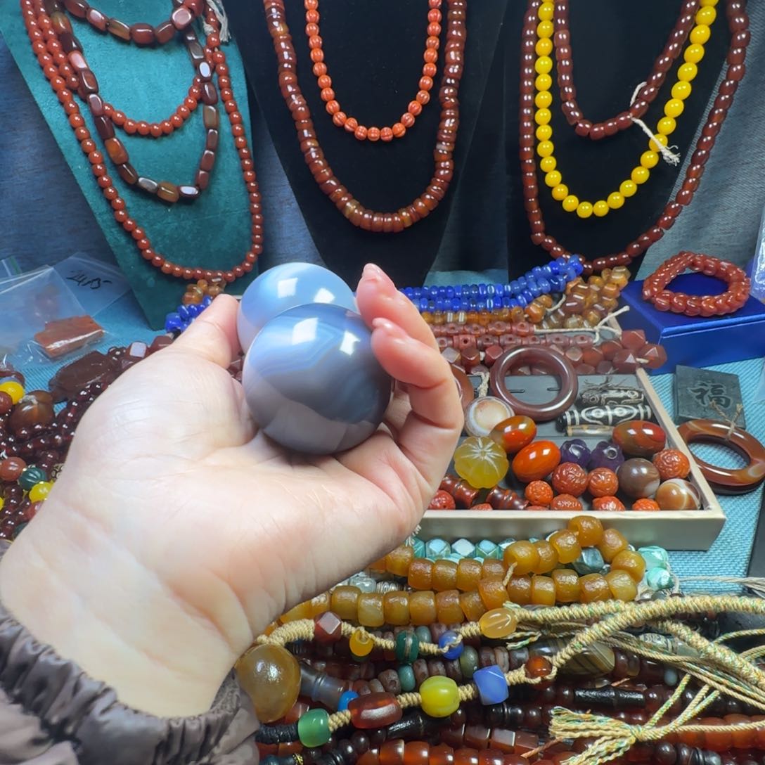 未镶嵌1玛瑙/玉髓龙*