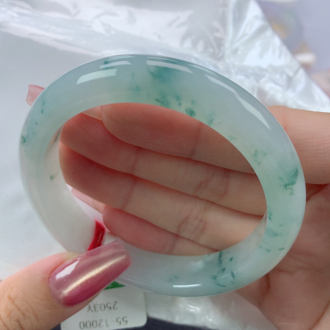 翡翠手镯未镶嵌缅甸天然翡翠A货55.9