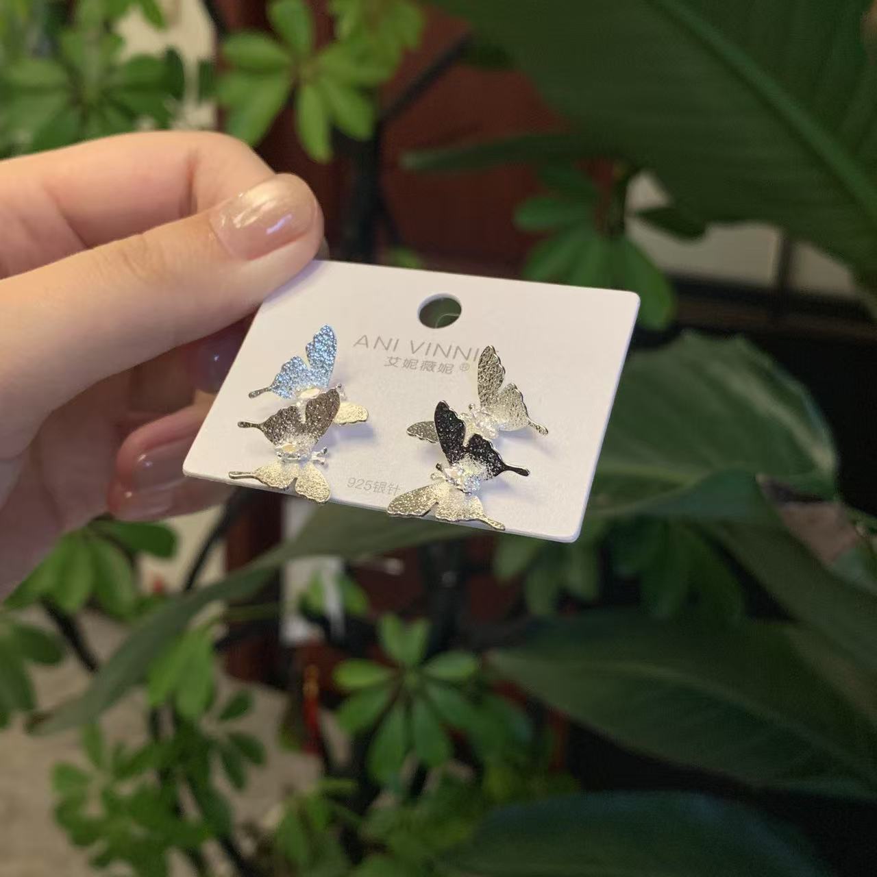 铜合金仿珍珠耳饰 1413 超高版 艾妮家银砂小蝴蝶设计款耳钉