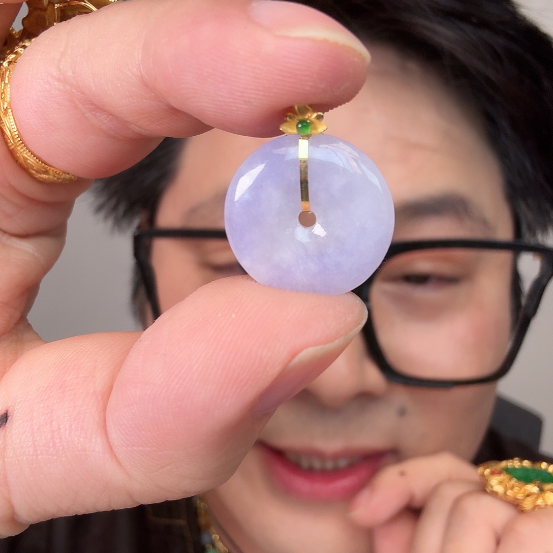 翡翠18K金镶嵌颈饰一件