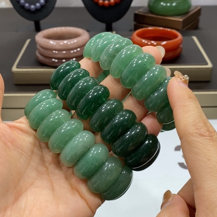 东陵石手镯未镶嵌