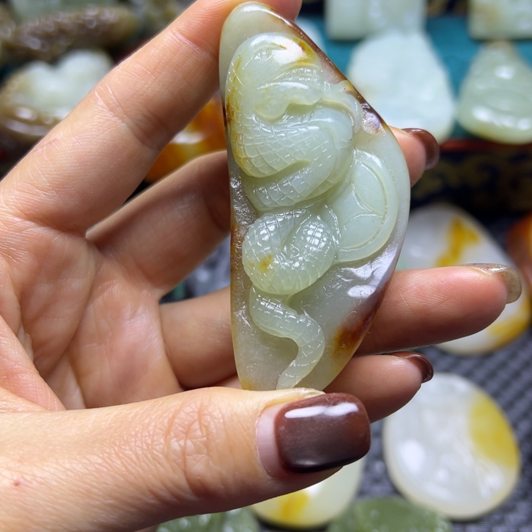 和田玉未镶嵌挂件