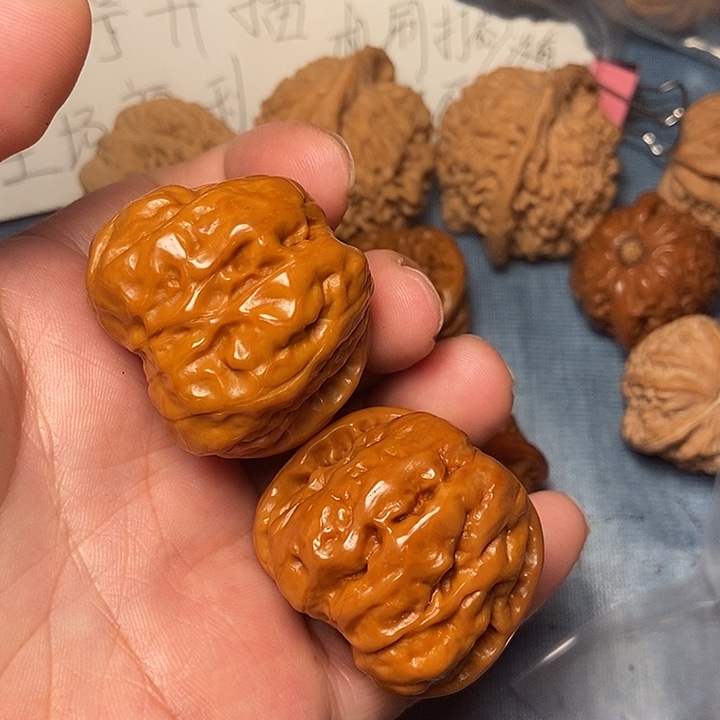 吊坠文玩核桃哇哇