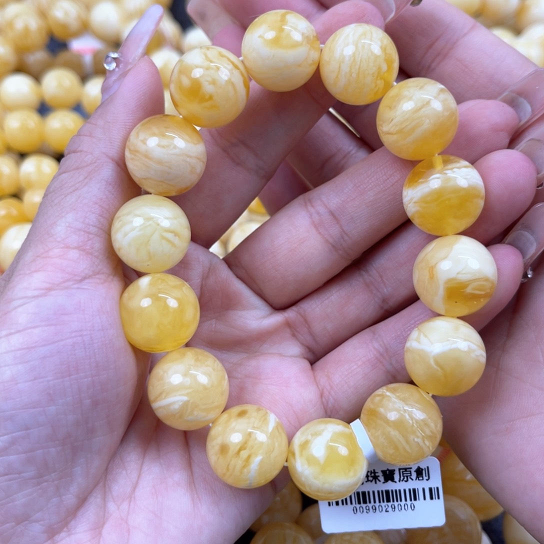 琥珀裸石未镶嵌尺寸15