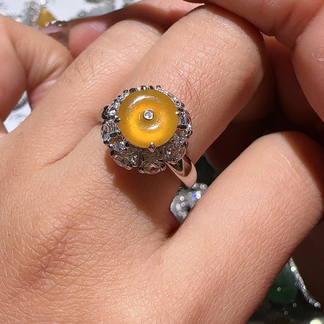 【闪购商品】18K金镶嵌戒指翡翠艾*天然