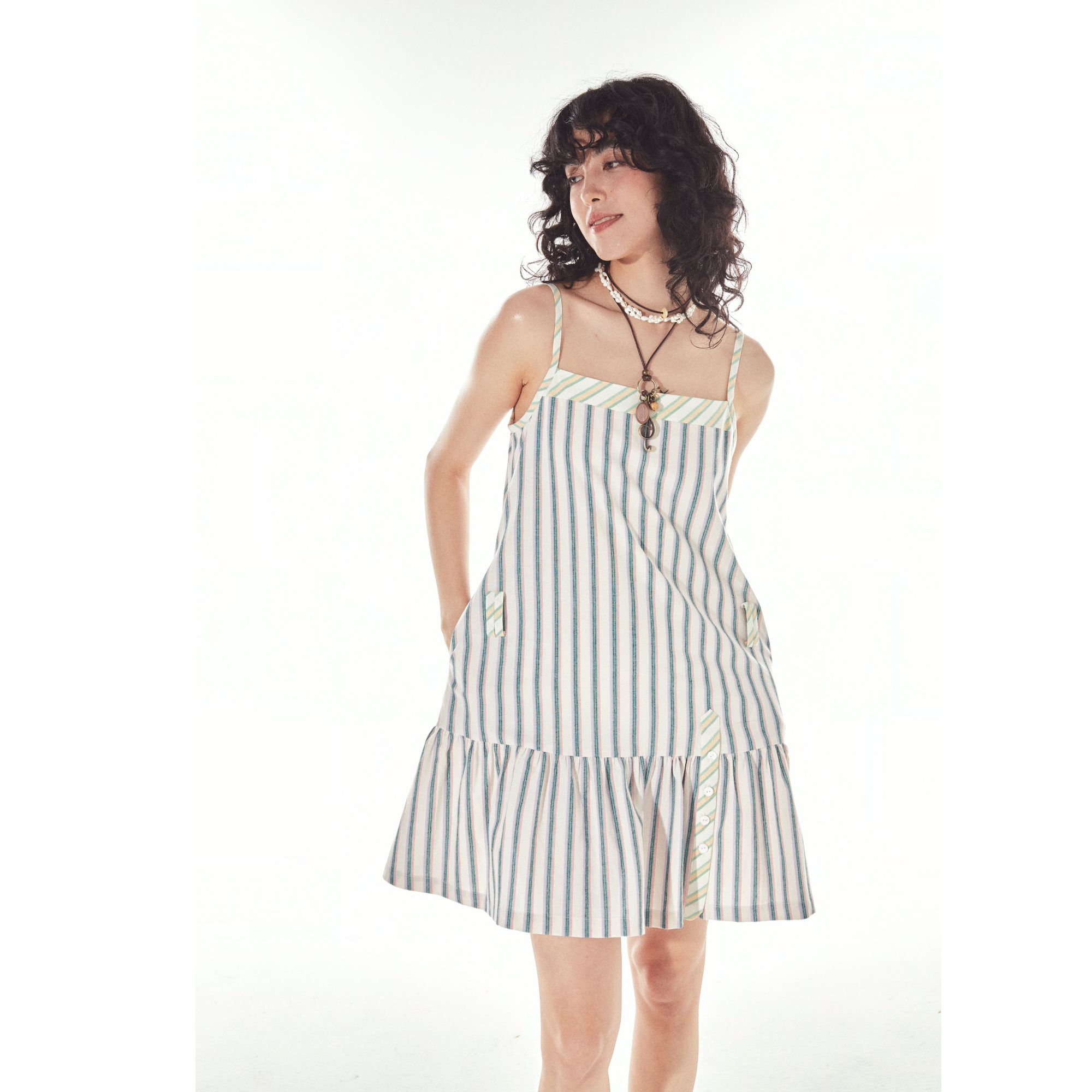 HilihiliPark 彩色条纹撞色度假感连衣裙