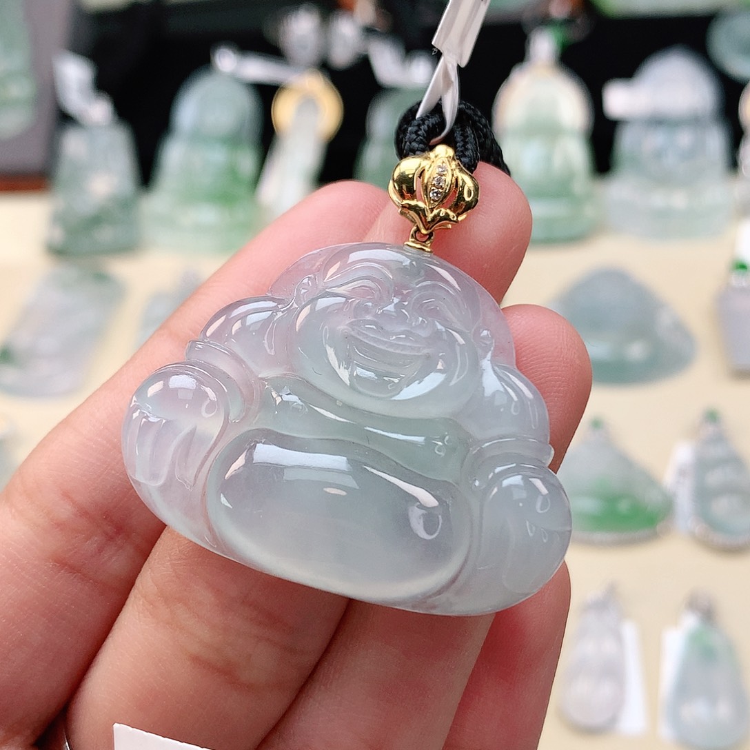 翡翠18K金镶嵌颈饰佛公