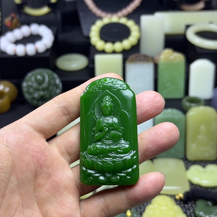 【闪购商品】和田玉未镶嵌颈饰再***！