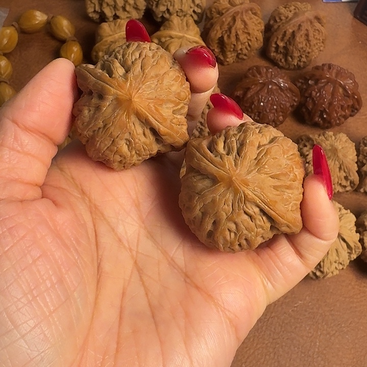 学***n吊坠猴头核桃铁锤