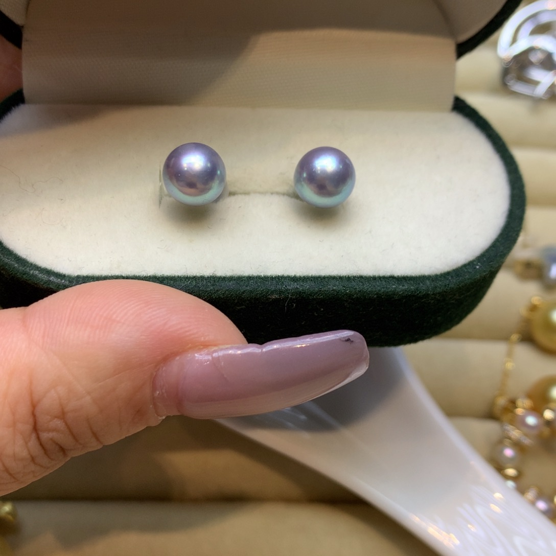 铂Pt950镶嵌耳饰海水珍珠