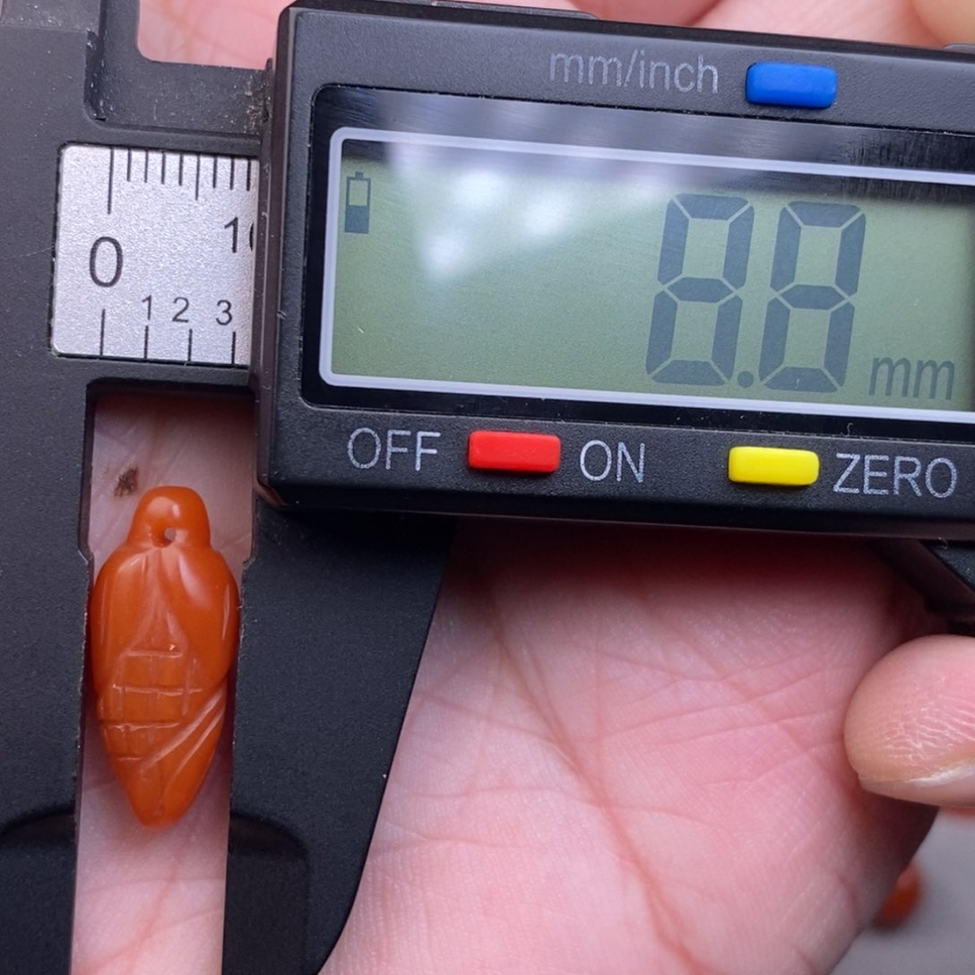 南红玛瑙配饰未镶嵌