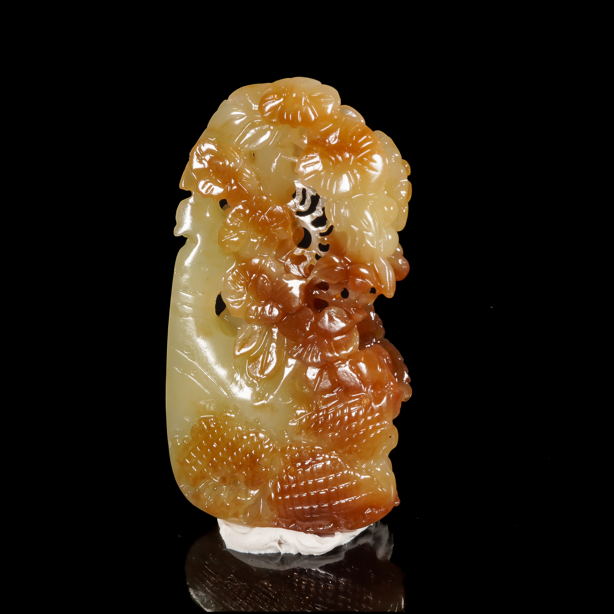 LOT.005和田玉巧雕喜上眉梢佩/X3107