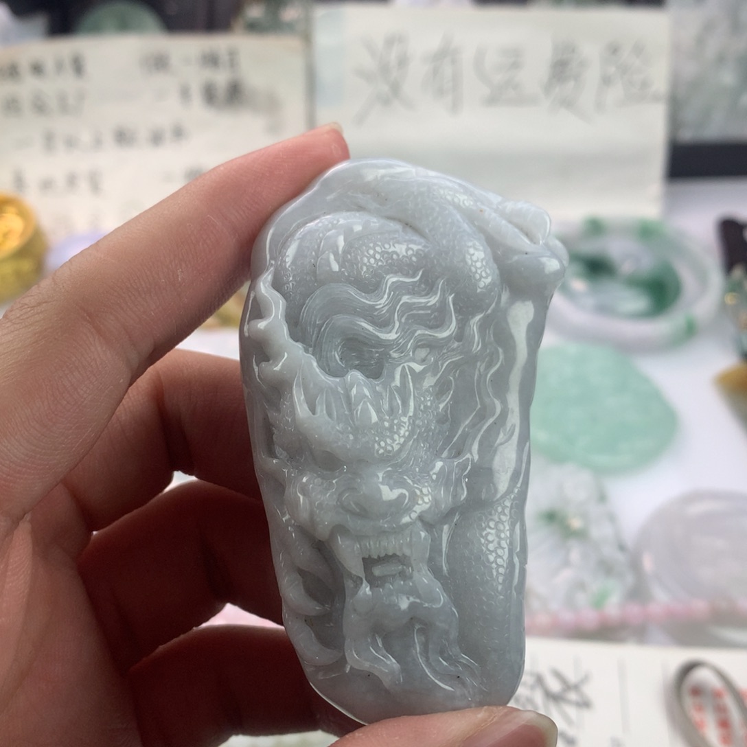 翡翠颈饰未镶嵌一