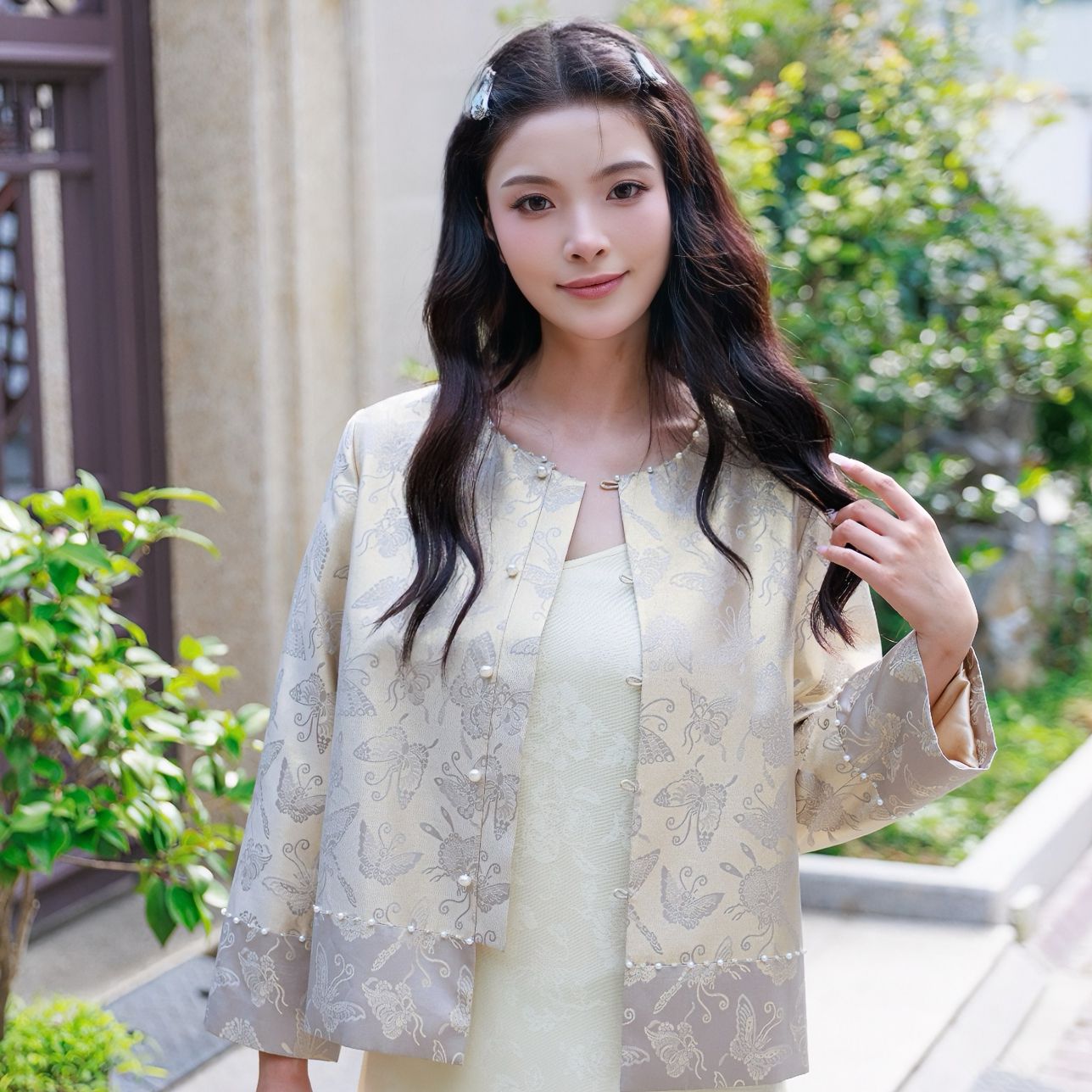 【锦说欢喜】'贡缎银百蝶'李德喜贡缎织金串珠款外套早秋新款85019