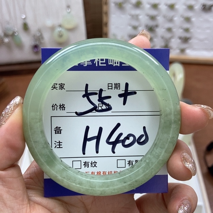 岫玉手镯手镯未镶嵌
