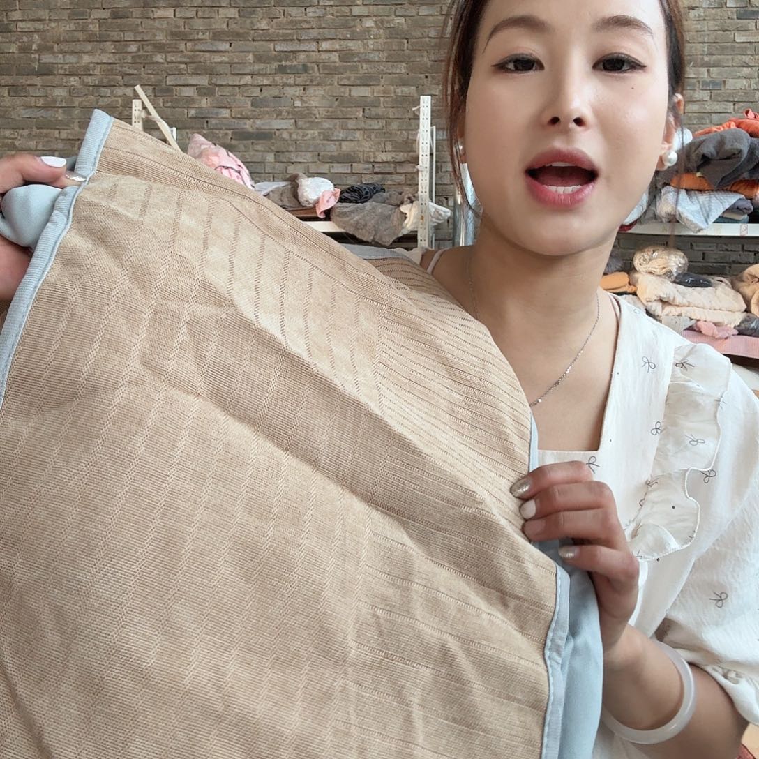 聚酯纤维万能沙发套293 给8 个