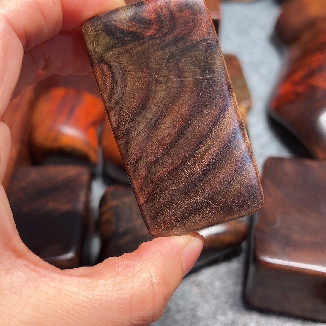 e***e交趾黄檀（大红酸枝）