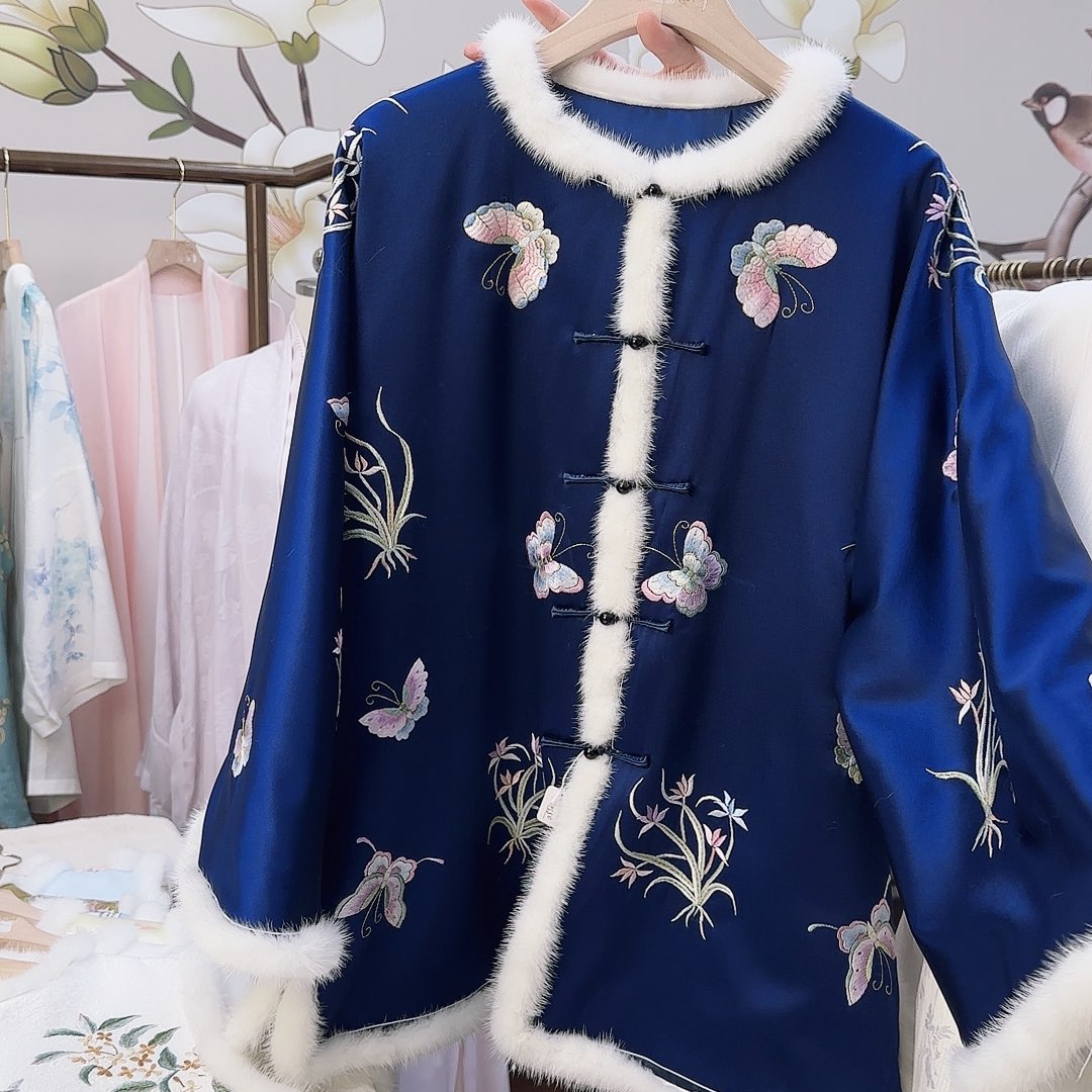 刺绣8.真丝苏绣棉服外套