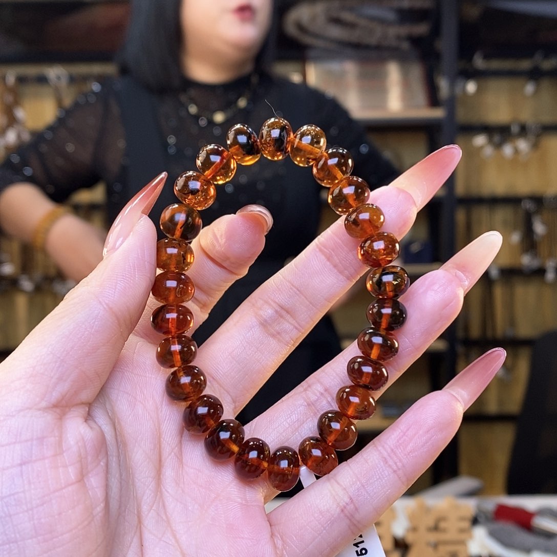 琥珀裸石未镶嵌9m血珀