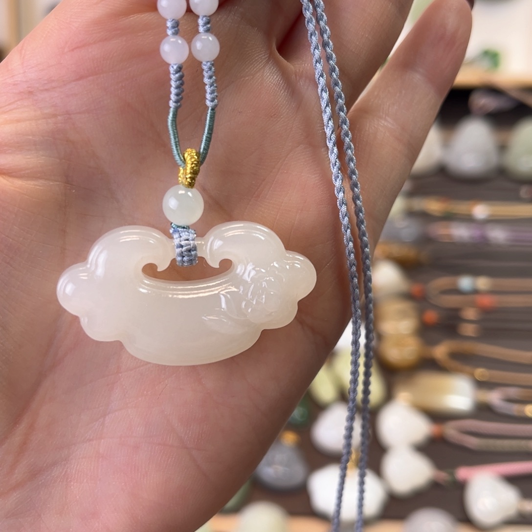 和田玉颈饰未镶嵌哎*锁