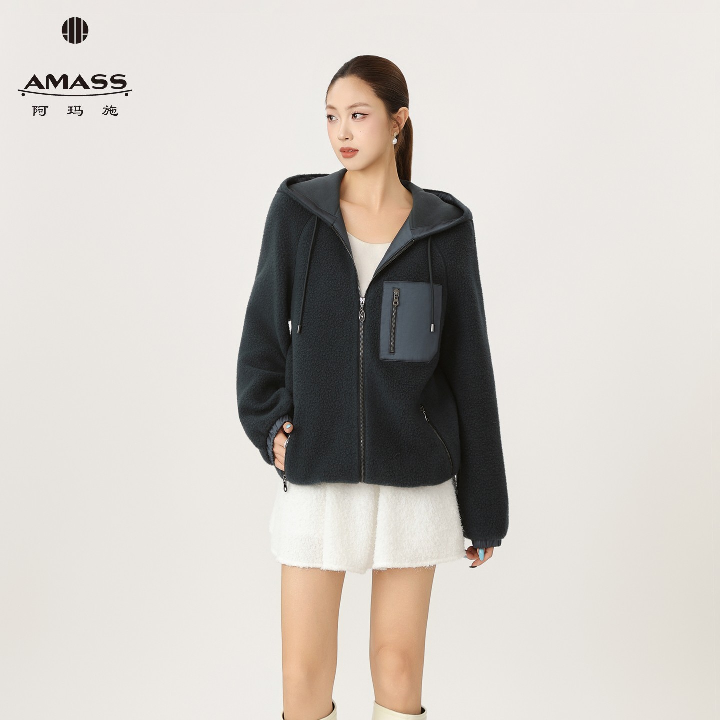 AMASS/阿玛施秋冬新款双面穿搭宽松休闲百搭毛绒连帽厚外套540086