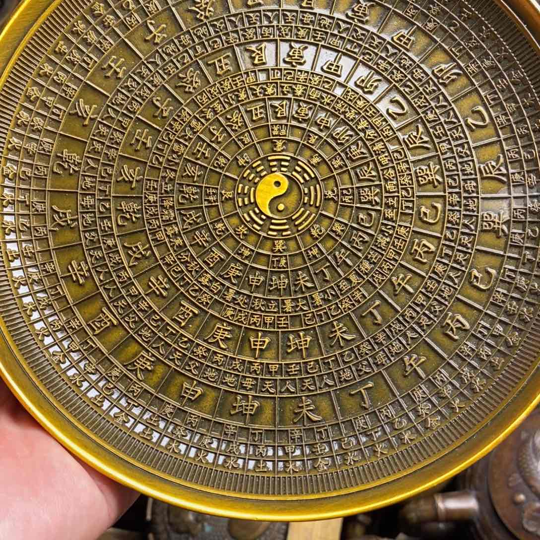 精美铜器做工精良