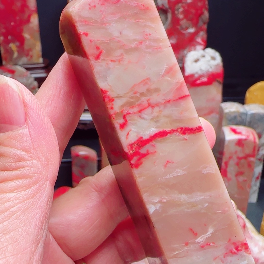 昌化石昌化鸡血石