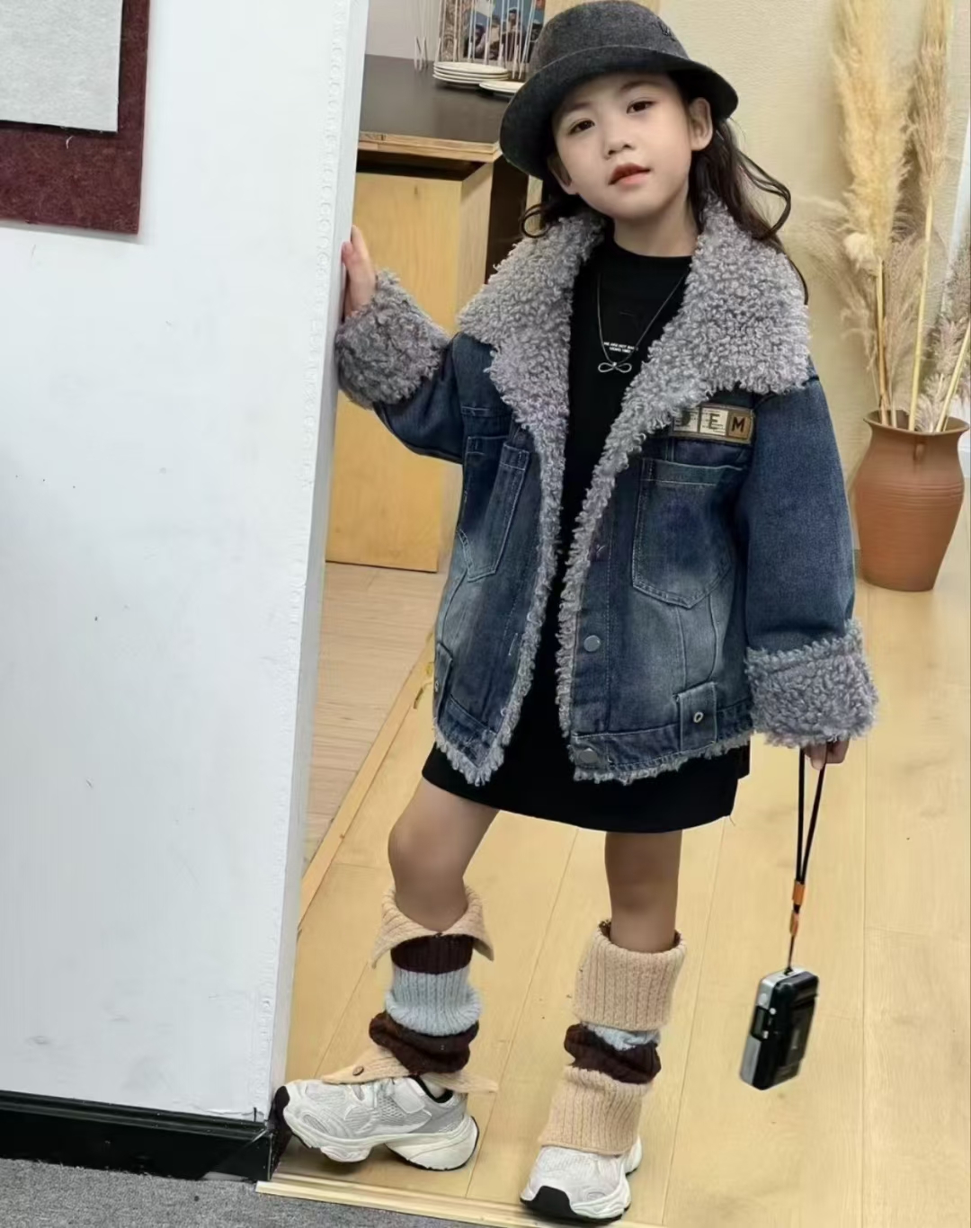 实体店童装清仓秒杀拍一发三（不包邮）