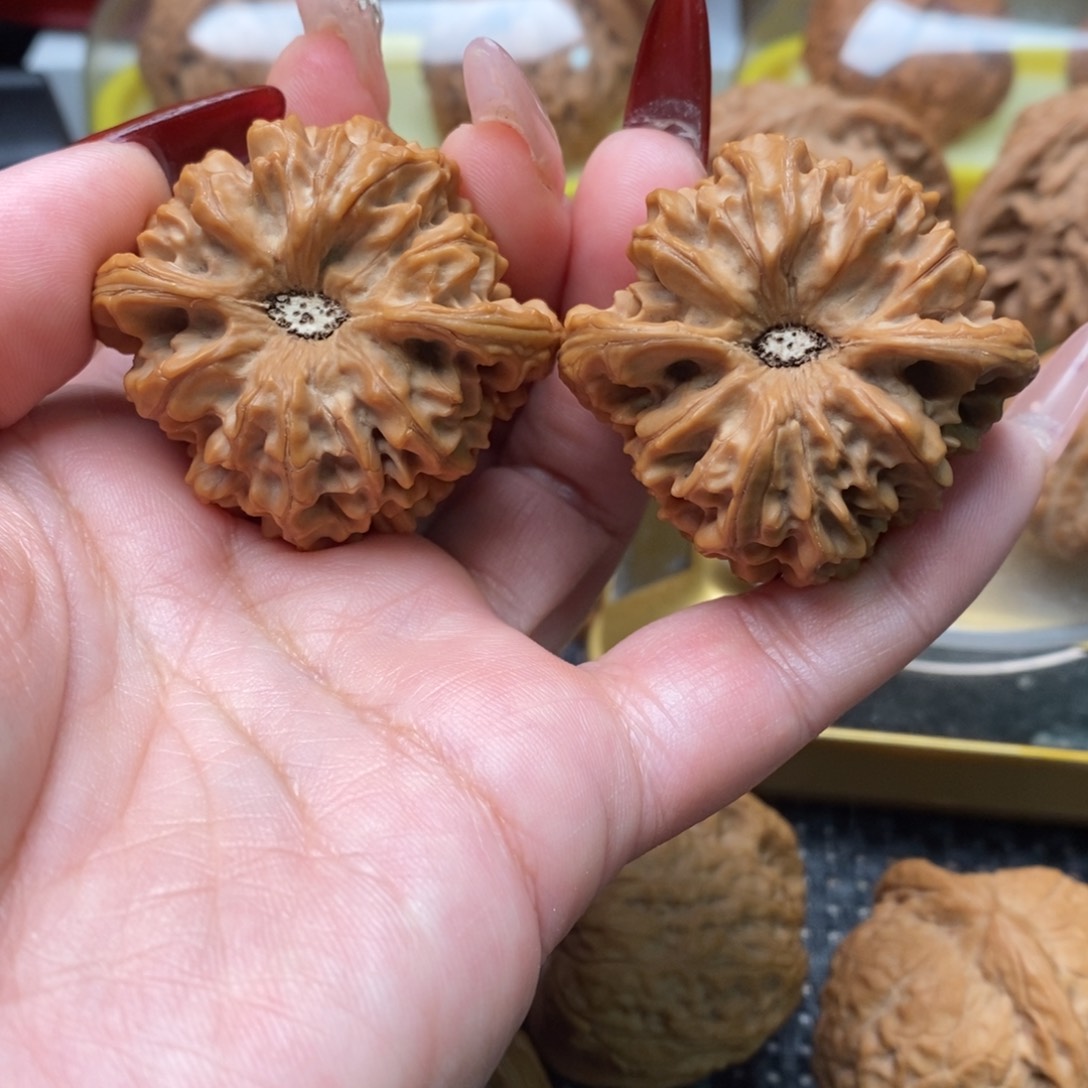 文玩核桃吊坠超****王全品41龙门涧