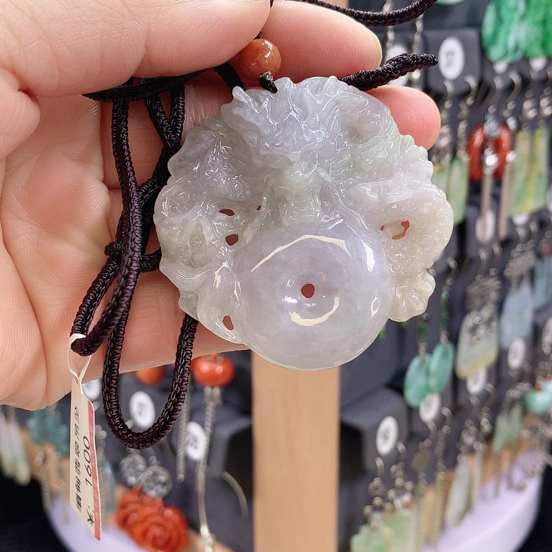 翡翠颈饰未镶嵌精美