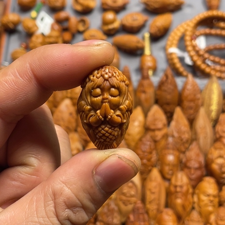 橄榄核吊坠美人鱼