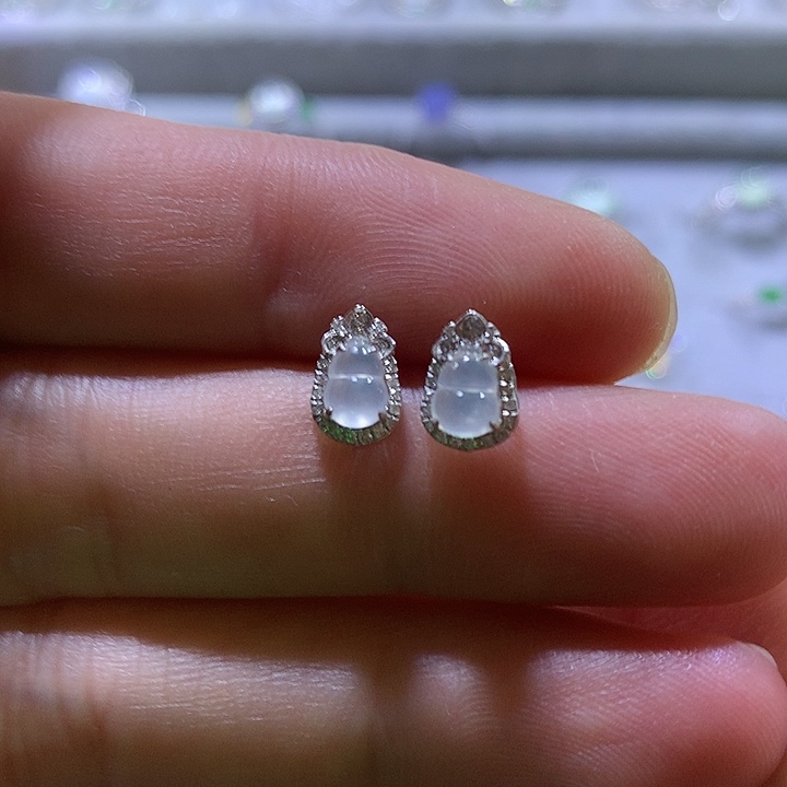 吊坠(不含链)18K金镶嵌翡翠