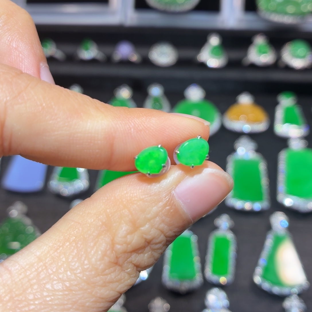 翡翠18K金镶嵌吊坠(不含链)翡翠