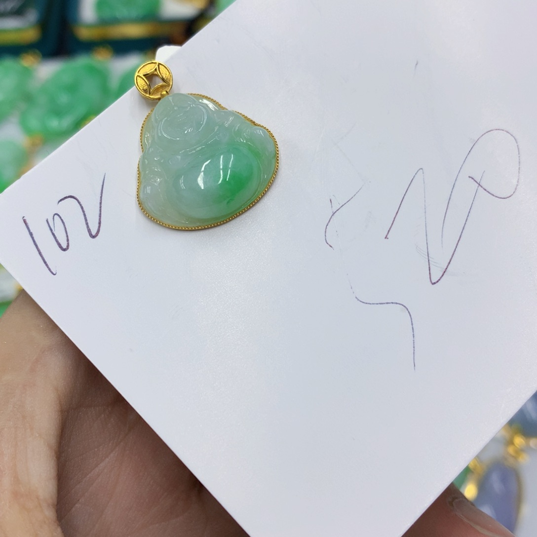 翡翠颈饰18K金镶嵌?***爷翡翠