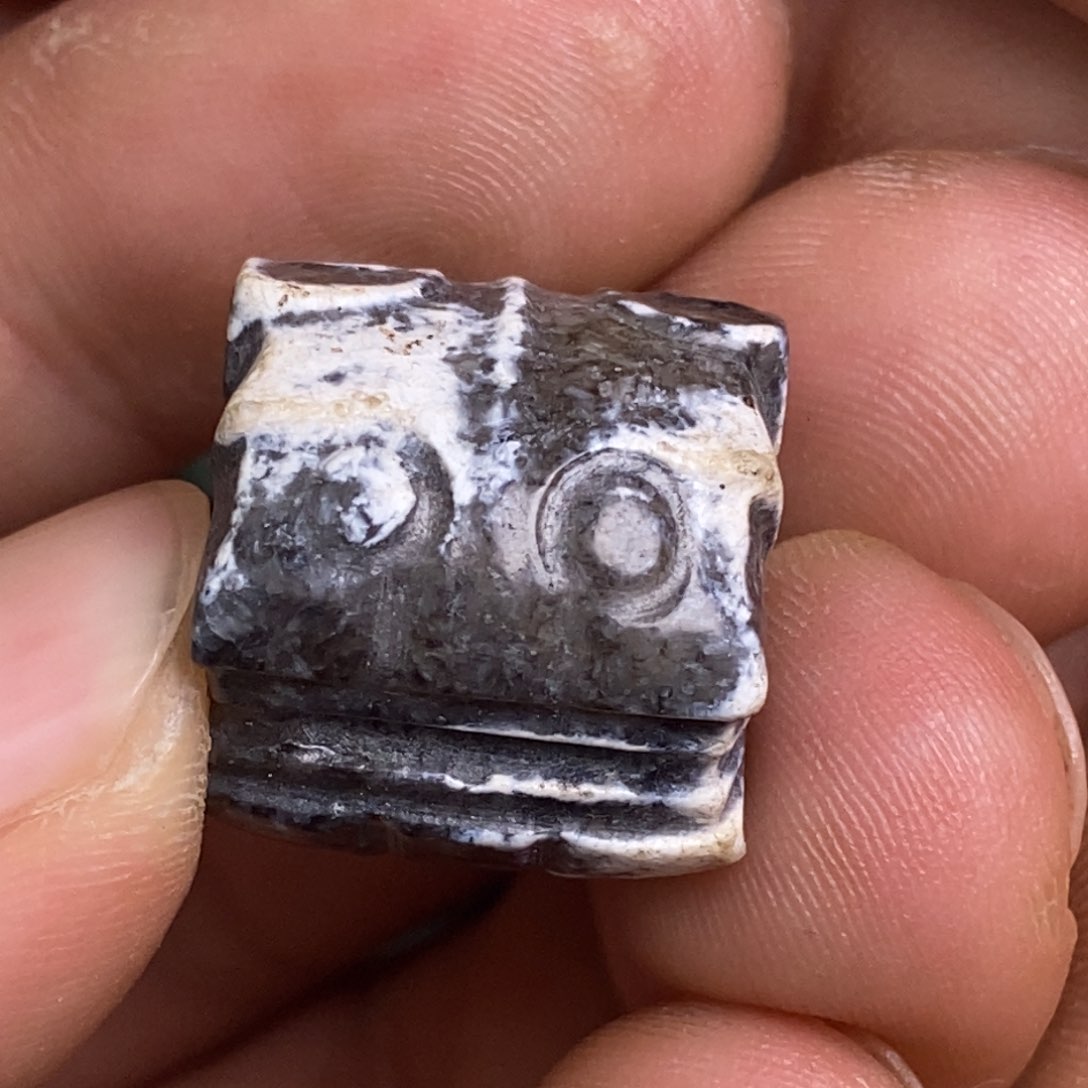 和田玉如图未镶嵌伯*