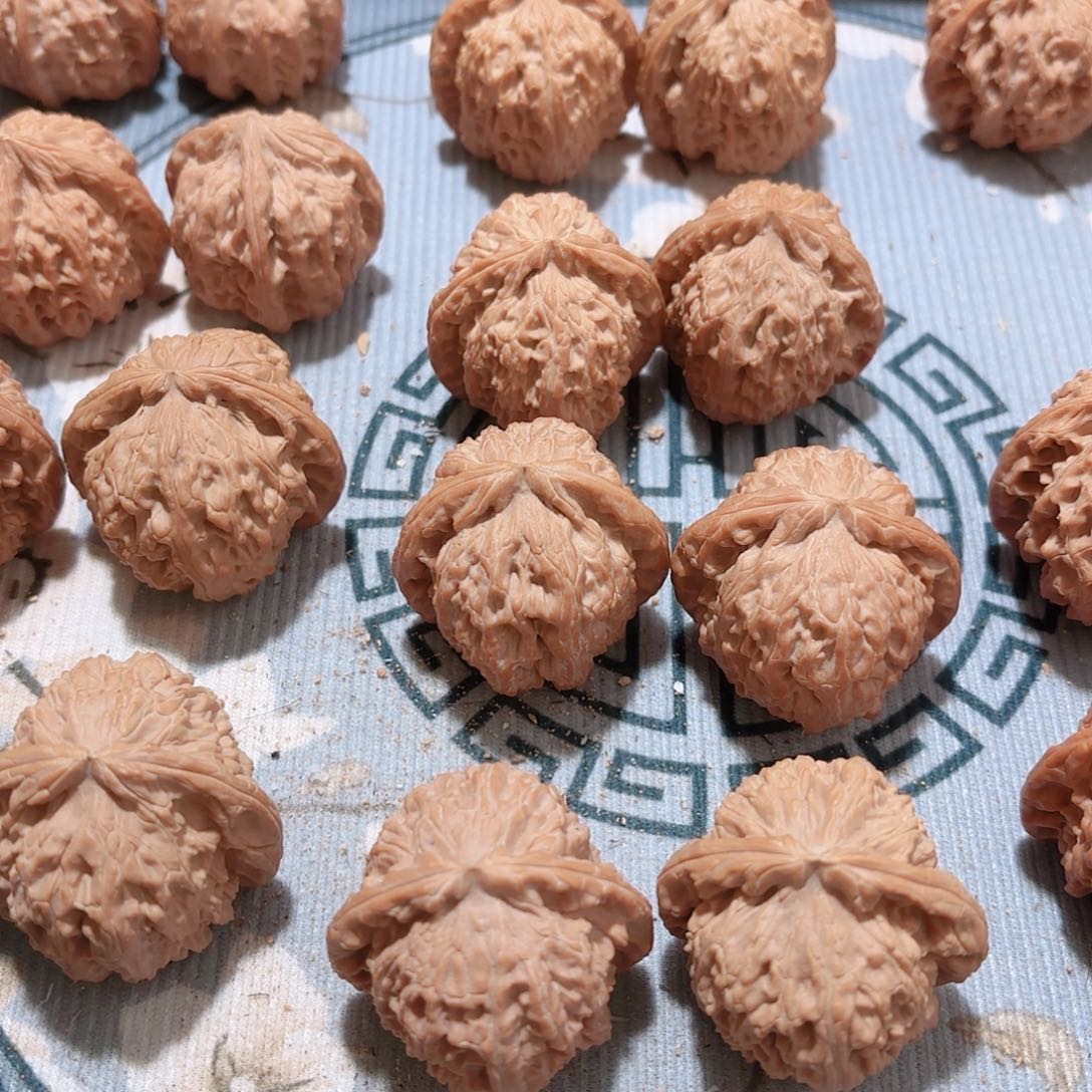 文玩核桃把件东*哥42高庄苹果园43，6克